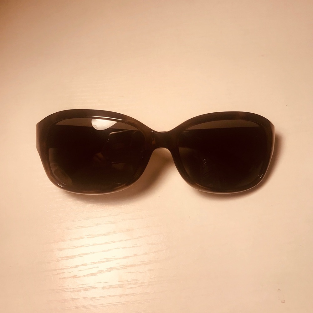 Foster Grant tortoiseshell sunglasses